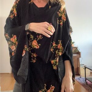Floral Black wrap